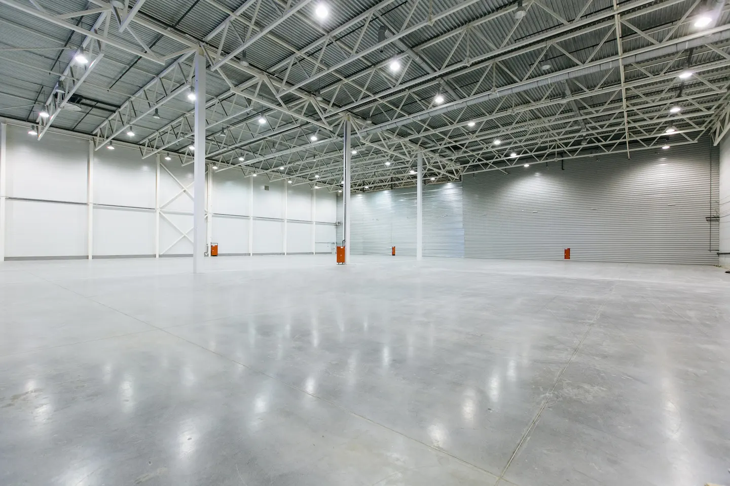 Commercial warehouse in Austin with high bay lighting.